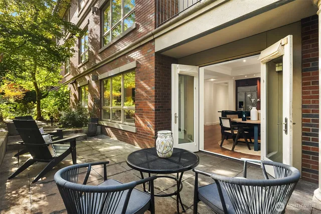$1,045,000 | 726 Boylston Avenue East, Unit 5, Seattle, WA 98102