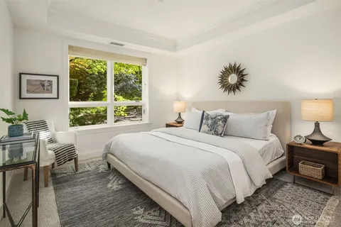 $1,045,000 | 726 Boylston Avenue East, Unit 5, Seattle, WA 98102