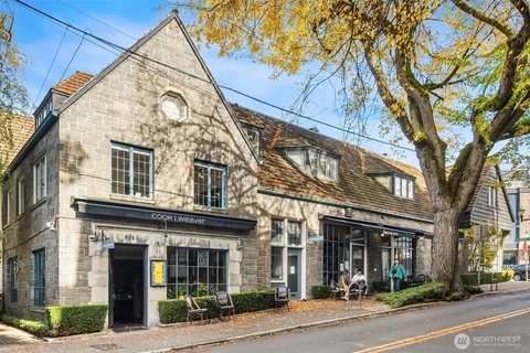 $1,045,000 | 726 Boylston Avenue East, Unit 5, Seattle, WA 98102