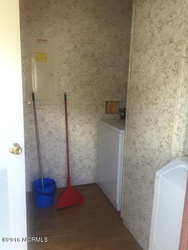 2231 Norris Road Garland, NC 28441 - Photo 17 of 17 laundry