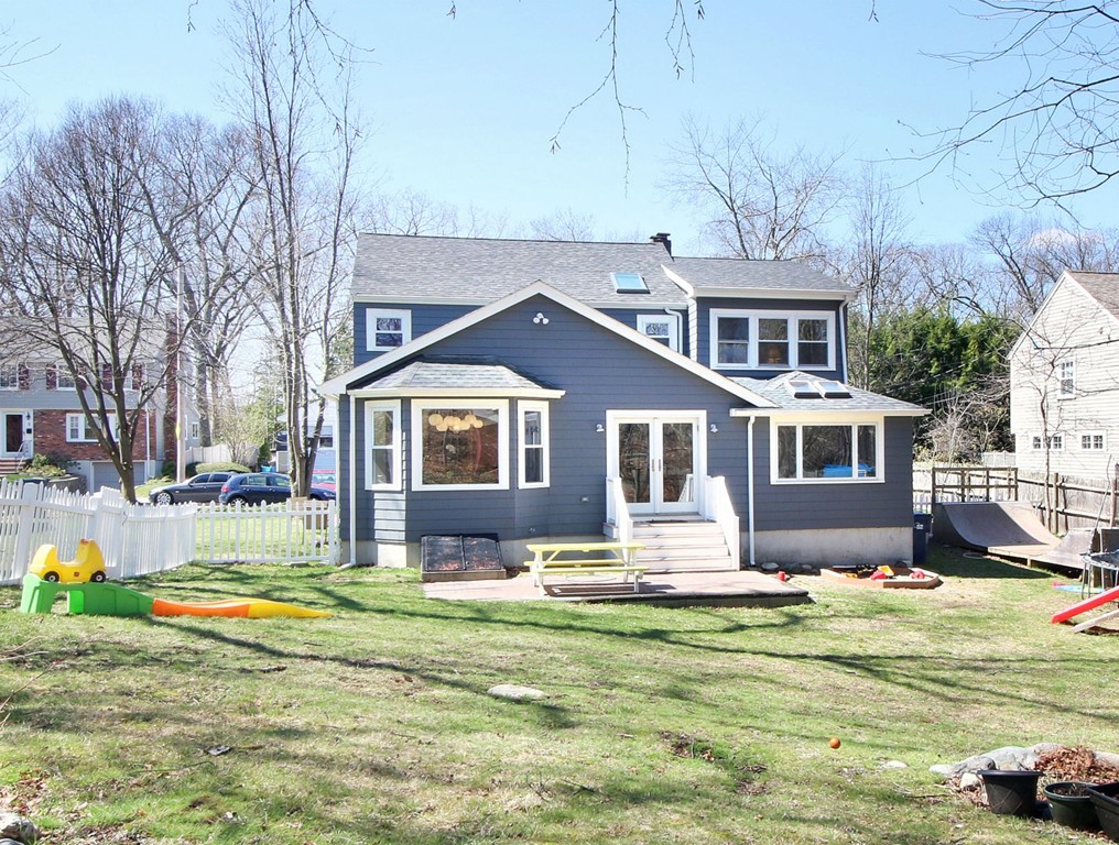 7 Keane Road Boston, MA 02132 - Photo 17 of 18 Gallery Image 17