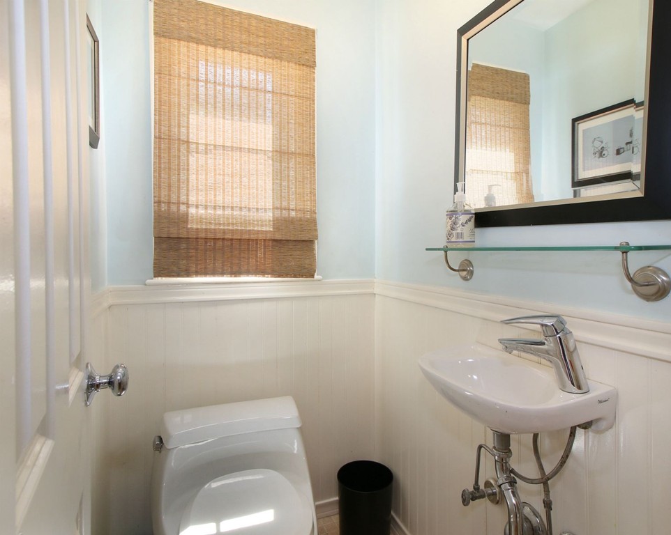 7 Keane Road Boston, MA 02132 - Photo 10 of 18 Gallery Image 10