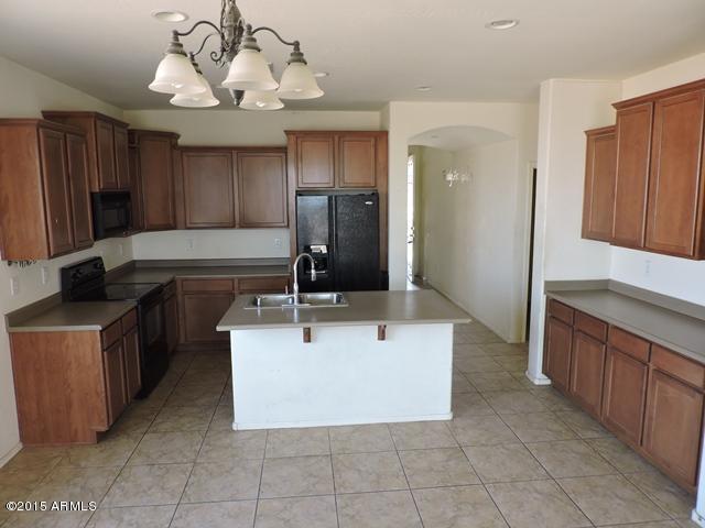 14285 West Boca Raton Road Surprise, AZ 85379 - Photo 10 of 20 Kitchen