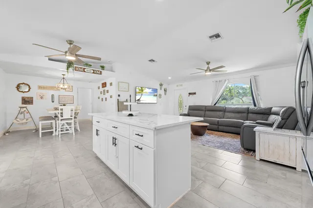 $615,999 | 18389 41st Road North, The Acreage, FL 33470