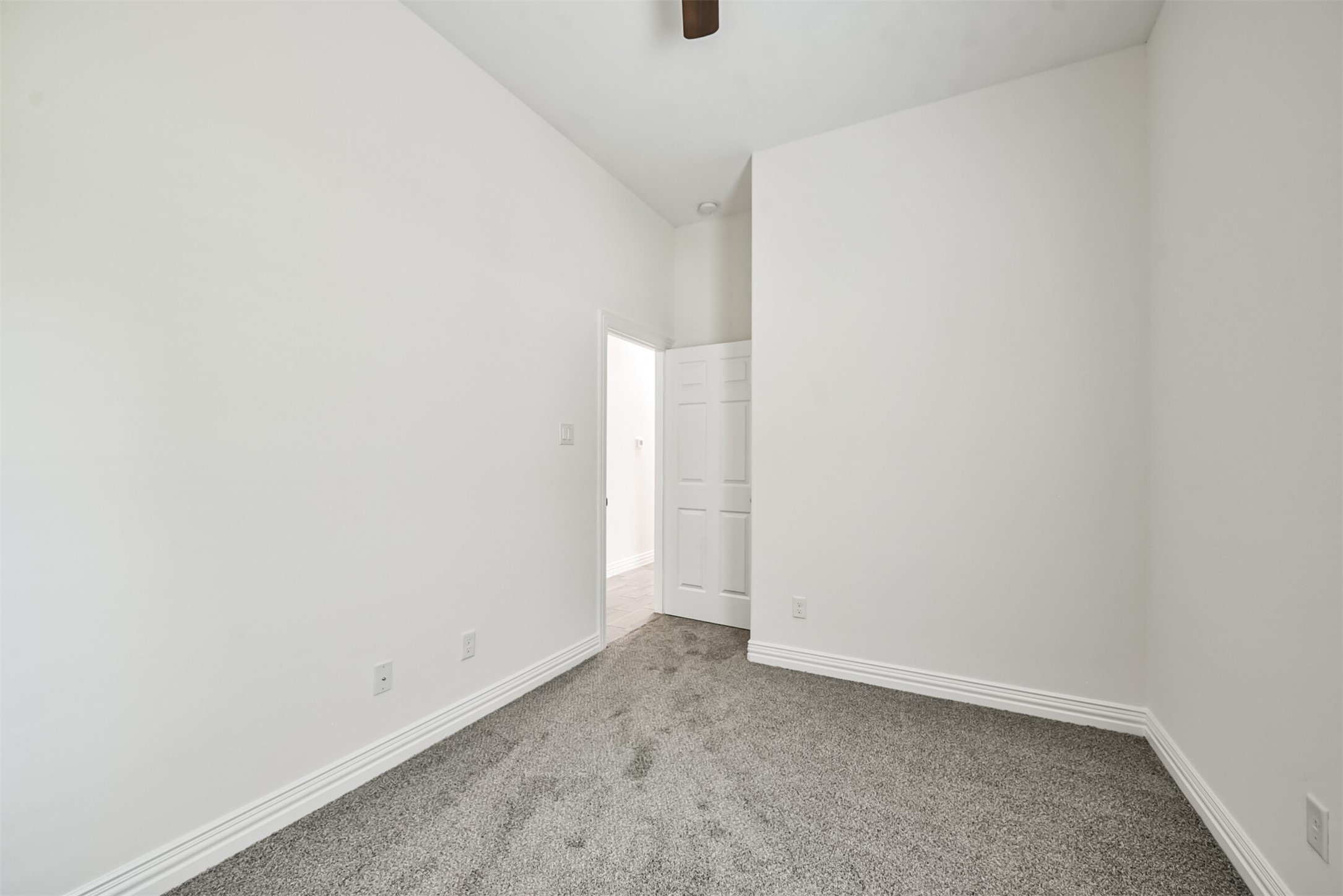5114 Higgins Street, Unit A Houston, TX 77033 - Photo 21 of 28 a view of an empty room