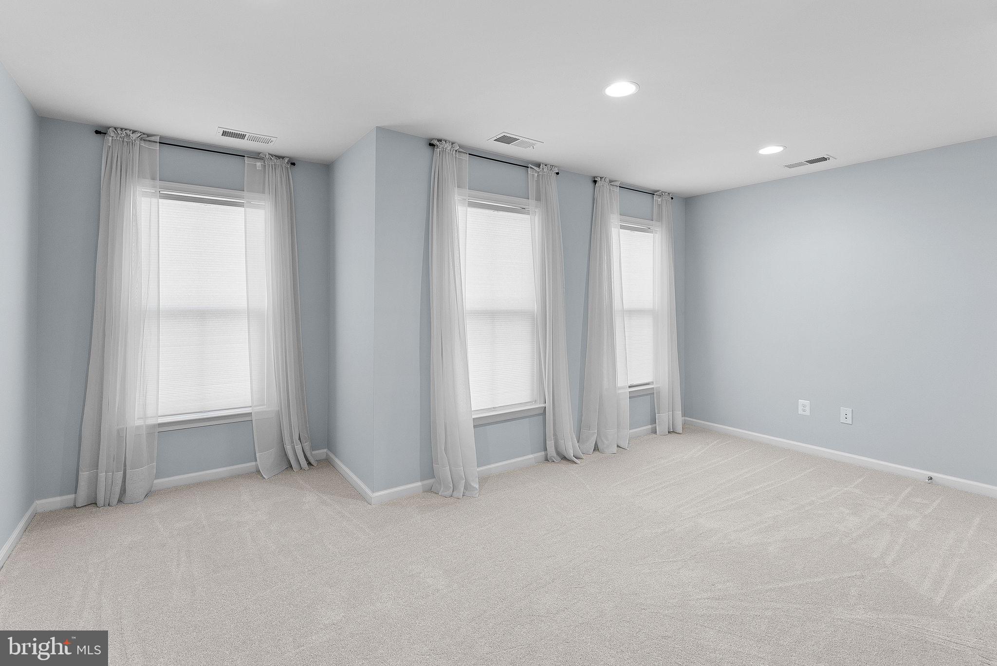 22820 Bubbling Brook Drive Brambleton, VA 20148 - Photo 33 of 60 Bedroom #3