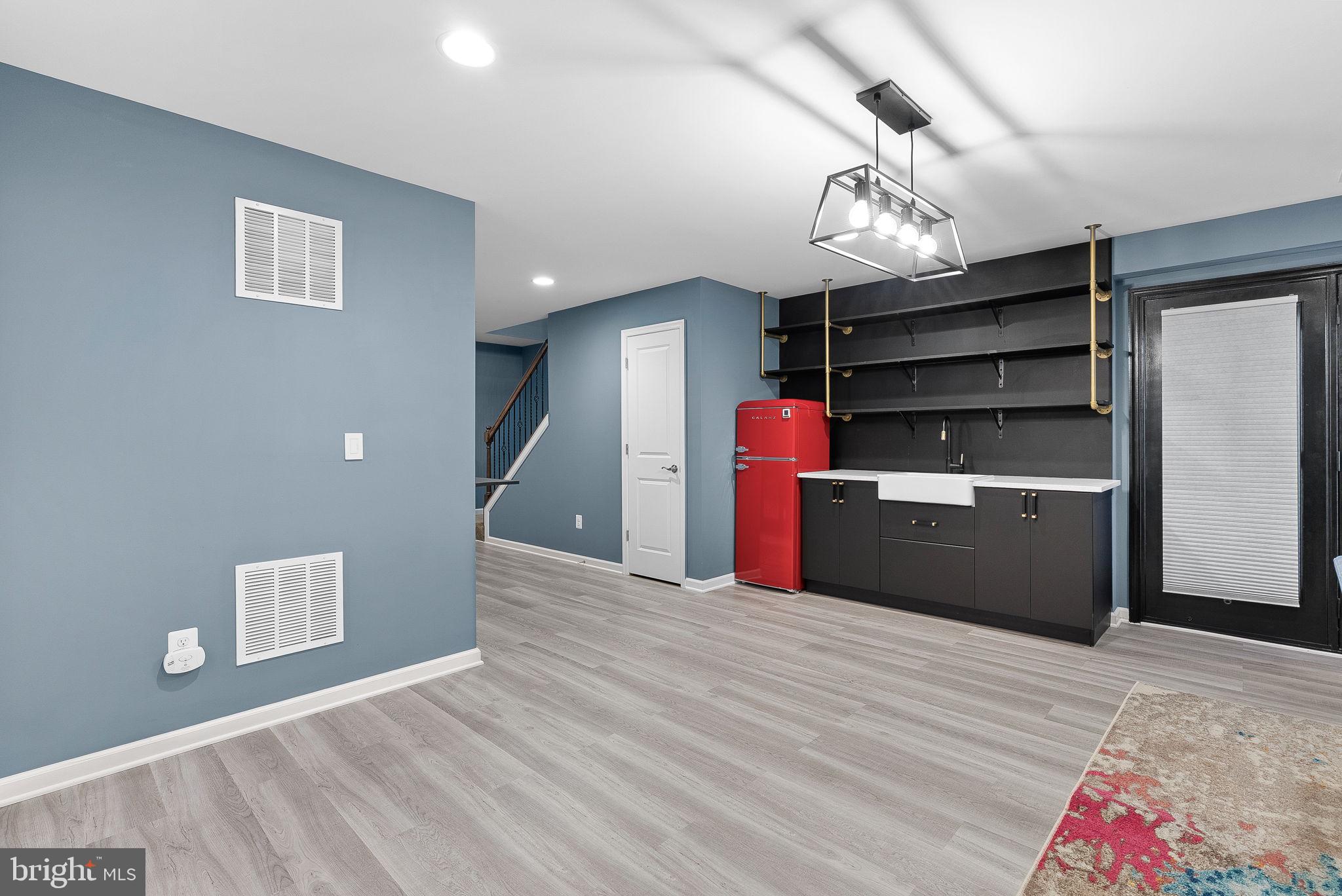 22820 Bubbling Brook Drive Brambleton, VA 20148 - Photo 38 of 60 Basment Bar