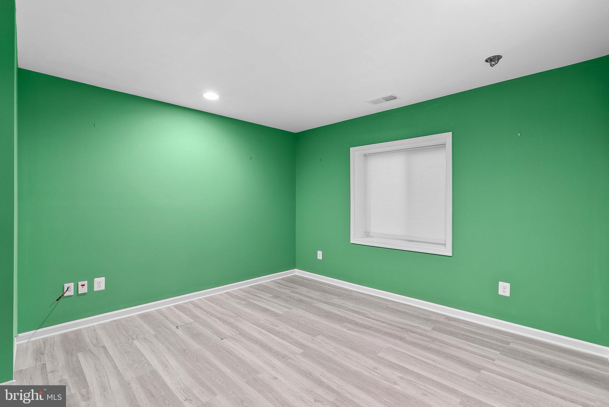 22820 Bubbling Brook Drive Brambleton, VA 20148 - Photo 41 of 60 Bedroom #5