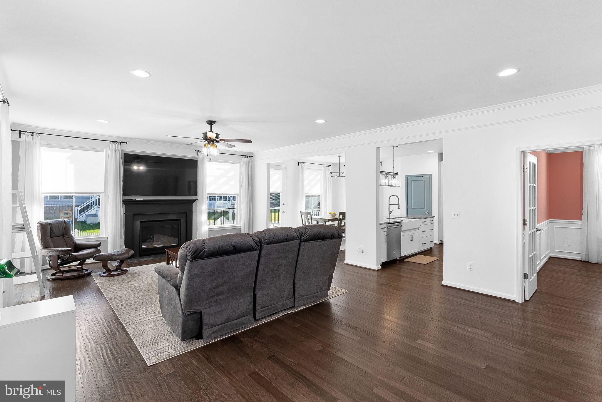 22820 Bubbling Brook Drive Brambleton, VA 20148 - Photo 9 of 60