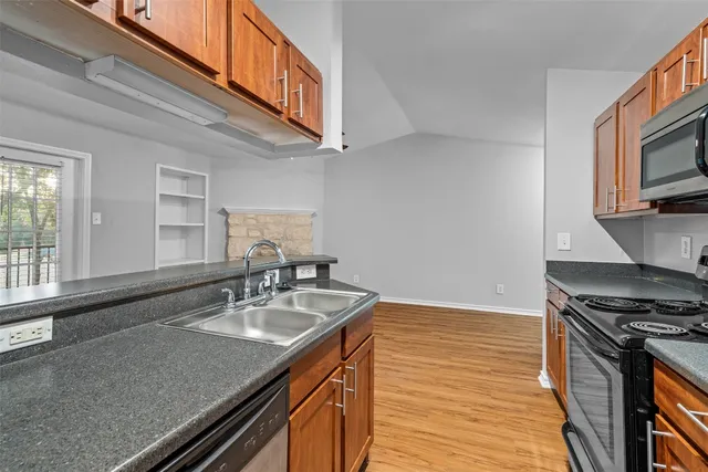 $1,195 | 6804 North Capital Of Texas Highway, Unit 522, Austin, TX 78731