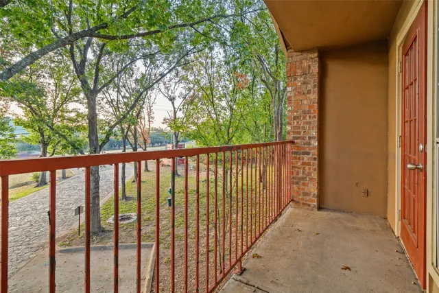 $1,195 | 6804 North Capital Of Texas Highway, Unit 522, Austin, TX 78731