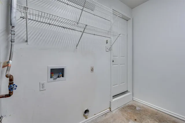 $1,195 | 6804 North Capital Of Texas Highway, Unit 522, Austin, TX 78731