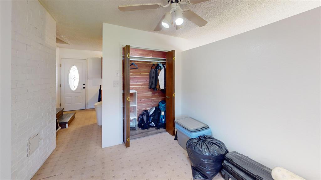 202 River Oaks Road Early, TX 76802 - Photo 16 of 37 a very nice looking room with a mirror