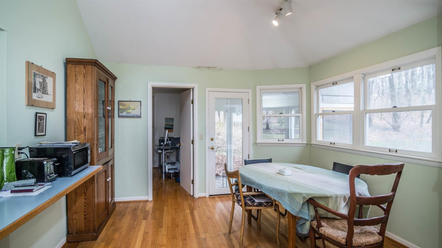 2527 Devonshire Road Ann Arbor, MI 48104 - Photo 18 of 50 Photo 18