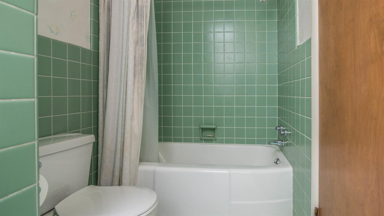 2527 Devonshire Road Ann Arbor, MI 48104 - Photo 34 of 50 Photo 34