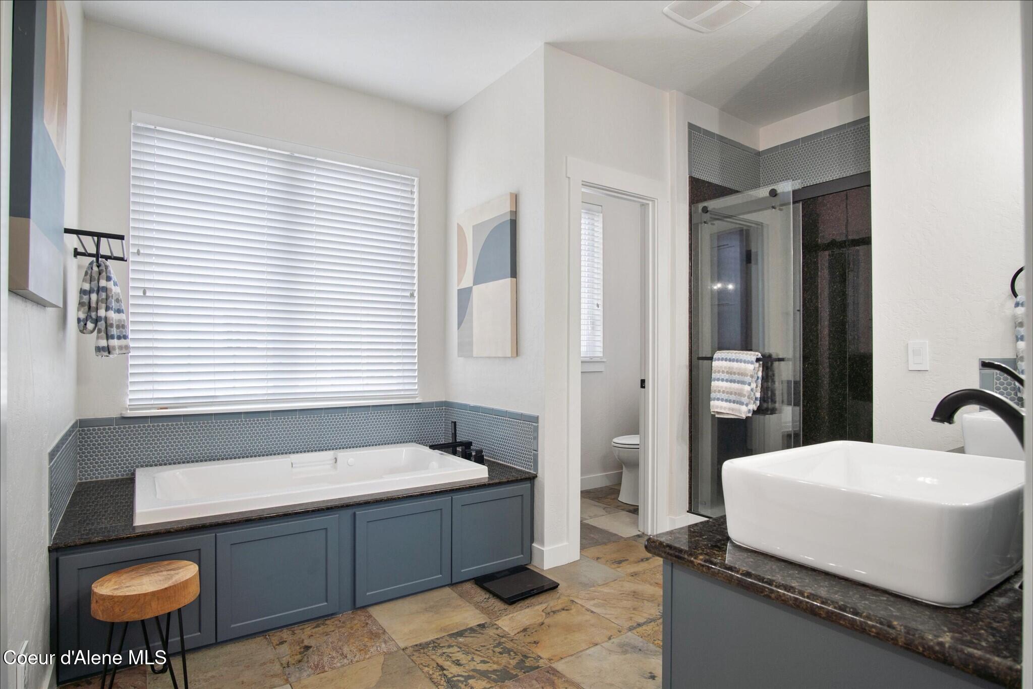 4457 Greenchain Loop, Unit 3 Coeur D'Alene, ID 83814 - Photo 23 of 47 40-JAL06322
