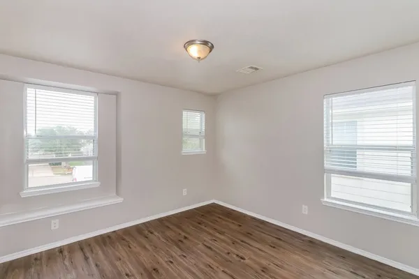 $2,065 | 2730 Skyview Grove Court, Houston, TX 77047