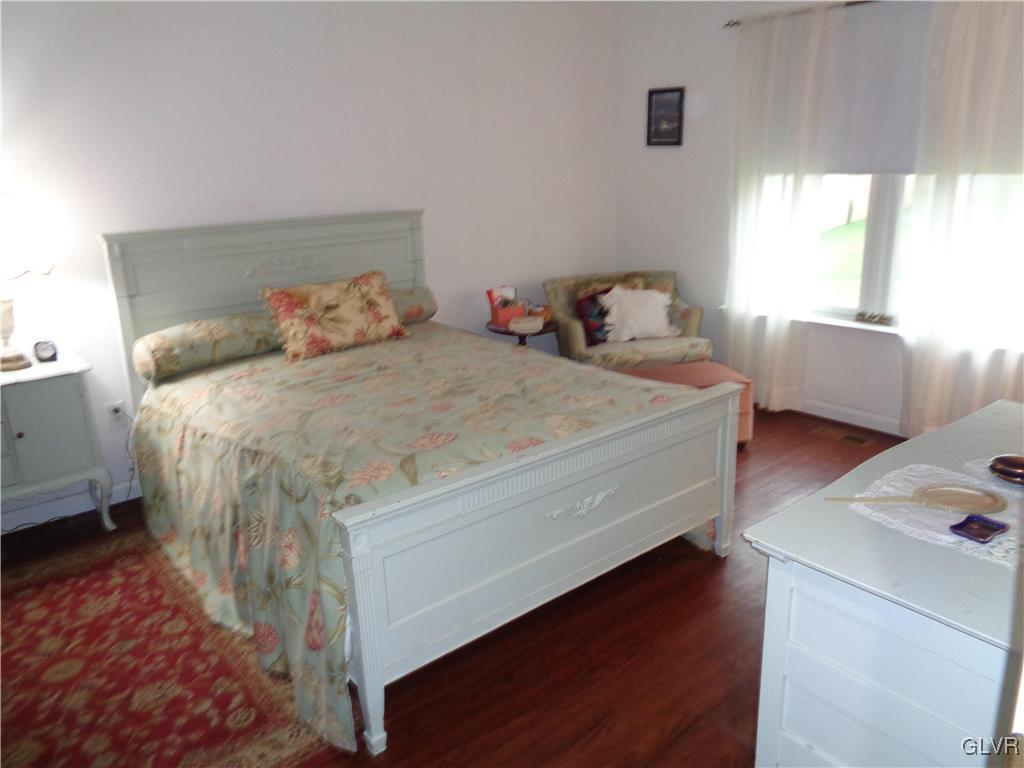 4849 Yorkshire Road Walnutport, PA 18088 - Photo 22 of 27 Gallery Image 22