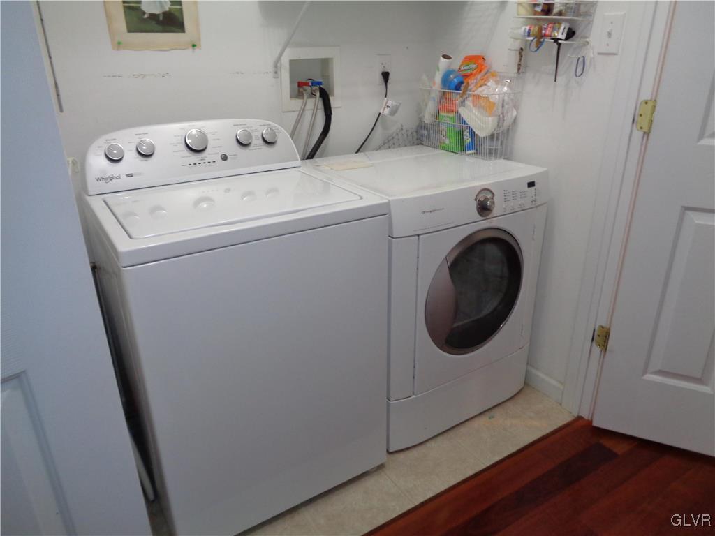 4849 Yorkshire Road Walnutport, PA 18088 - Photo 25 of 27 Gallery Image 25