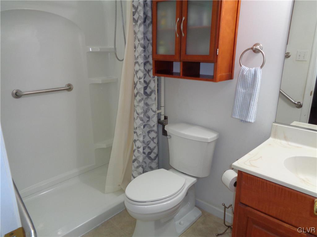 4849 Yorkshire Road Walnutport, PA 18088 - Photo 26 of 27 Gallery Image 26