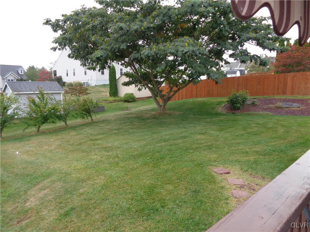 4849 Yorkshire Road Walnutport, PA 18088 - Photo 7 of 27 Gallery Image 7