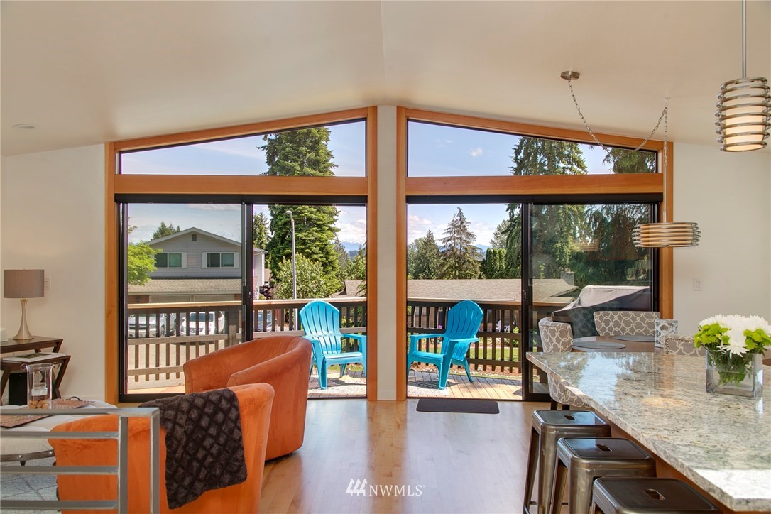 22622 3rd Avenue Southeast Bothell, WA 98021 - Photo 9 of 25