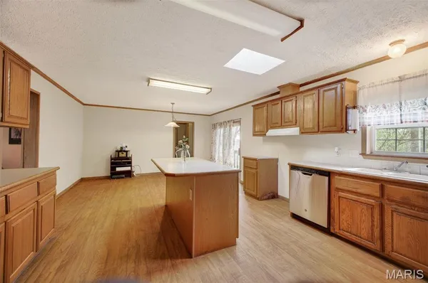 $279,900 | 31338 Highway 32, Lebanon, MO 65536