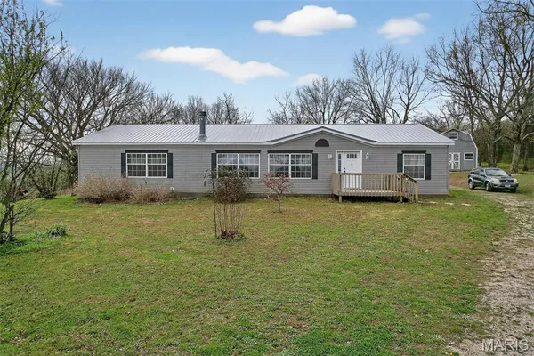 $279,900 | 31338 Highway 32, Lebanon, MO 65536