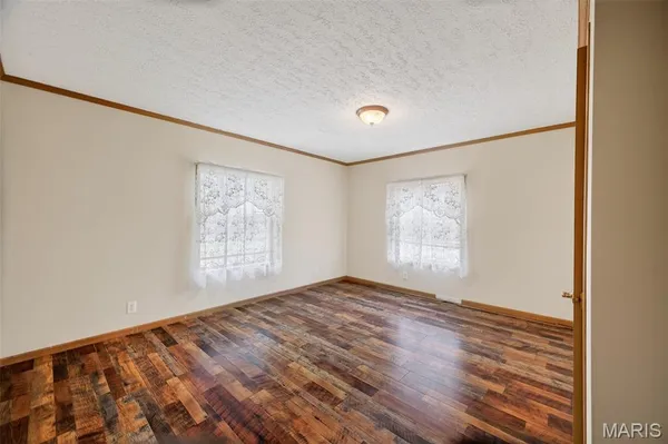 $279,900 | 31338 Highway 32, Lebanon, MO 65536