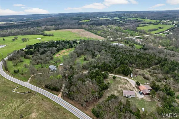 $279,900 | 31338 Highway 32, Lebanon, MO 65536