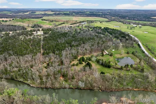 $279,900 | 31338 Highway 32, Lebanon, MO 65536