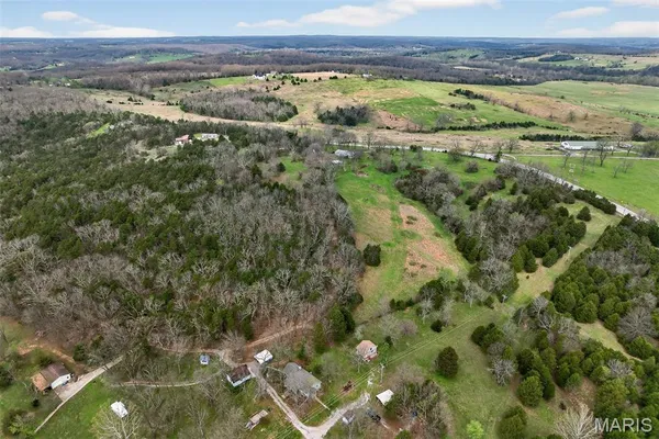 $279,900 | 31338 Highway 32, Lebanon, MO 65536