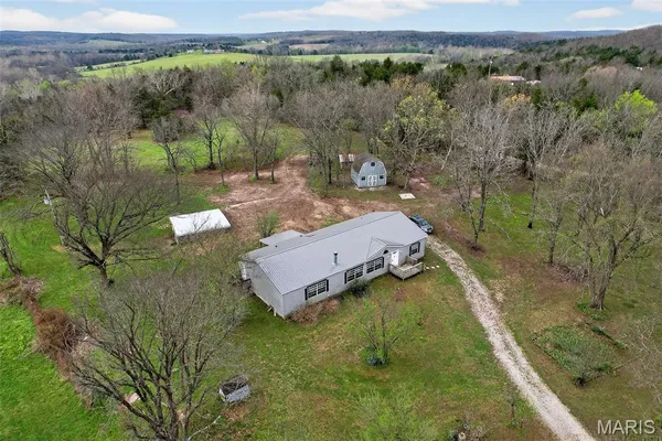 $279,900 | 31338 Highway 32, Lebanon, MO 65536