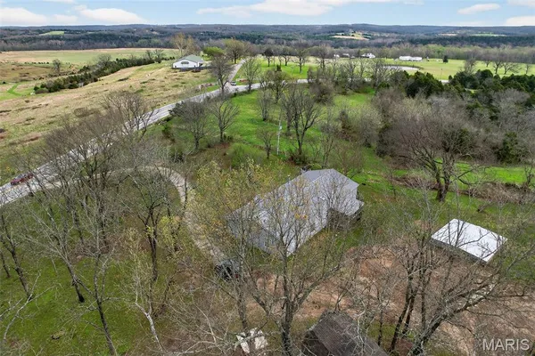 $279,900 | 31338 Highway 32, Lebanon, MO 65536