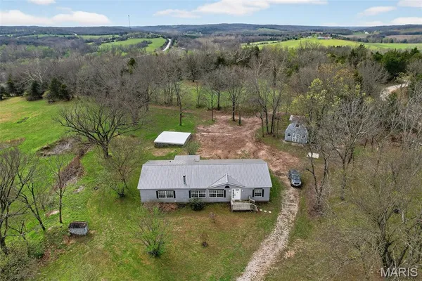 $279,900 | 31338 Highway 32, Lebanon, MO 65536