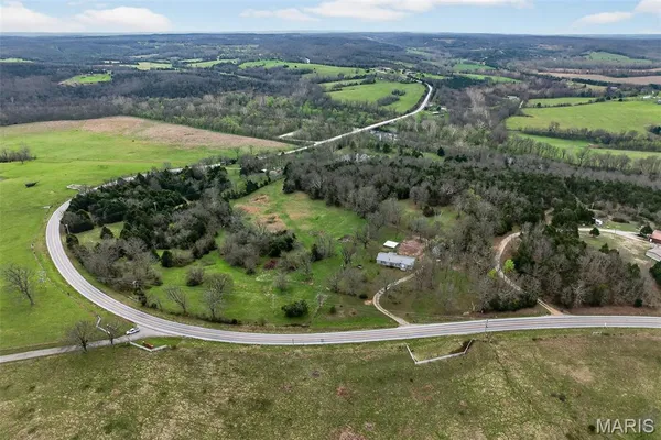 $279,900 | 31338 Highway 32, Lebanon, MO 65536