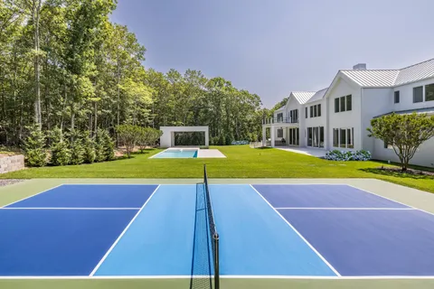 $6,995,000 | 2069 Deerfield Road, Sag Harbor, NY 11963