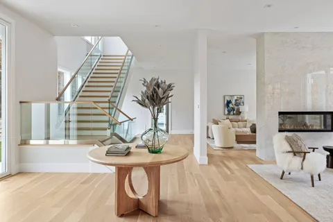 $6,995,000 | 2069 Deerfield Road, Sag Harbor, NY 11963