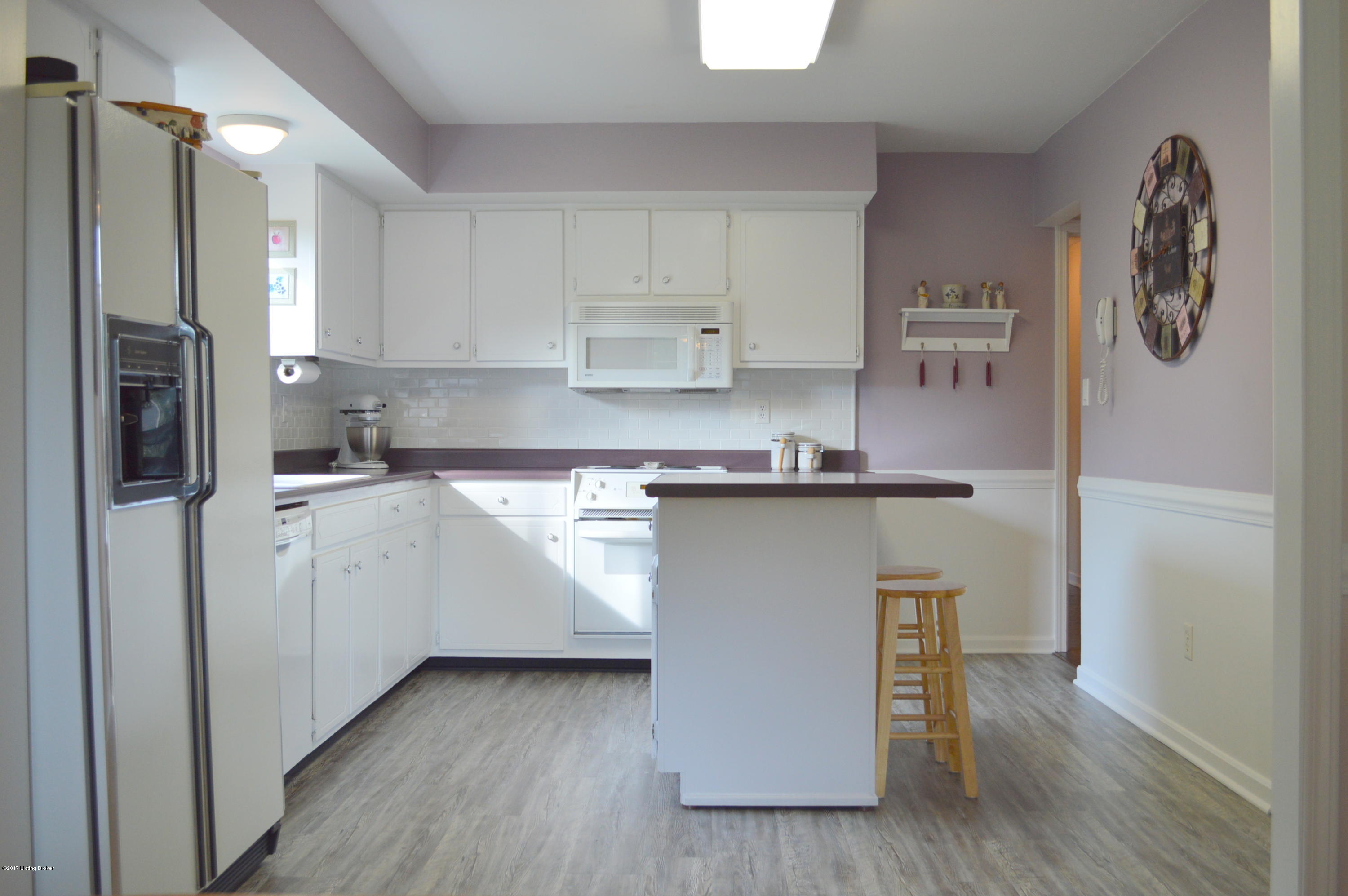 3603 River Bluff Road Prospect, KY 40059 - Photo 7 of 38 Updated Kitchen