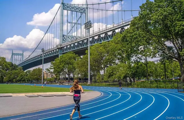 a view of a tennis court