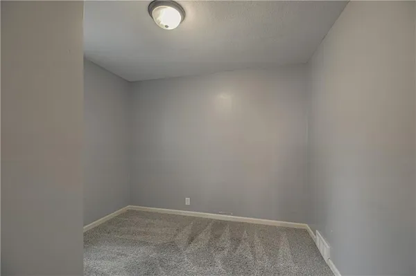 $280,000 | 7909 North Pennsylvania Avenue, Kansas City, MO 64118