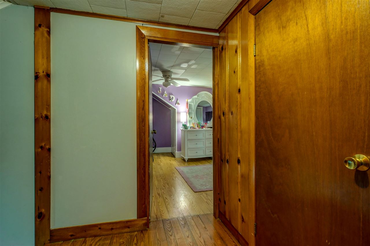 192 Stage Road Nottingham, NH 03290 - Photo 34 of 40