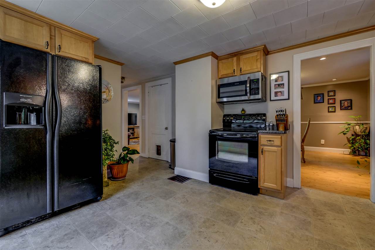 192 Stage Road Nottingham, NH 03290 - Photo 10 of 40