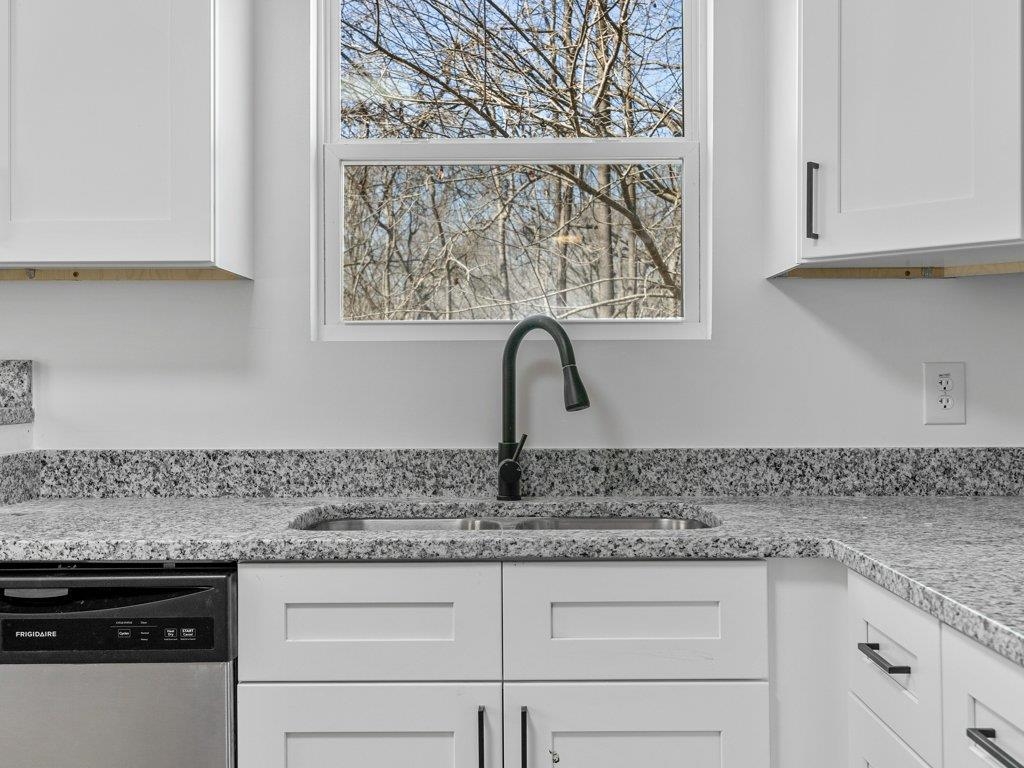 871 State Rd S-42-59 Spartanburg, SC 29307 - Photo 12 of 35