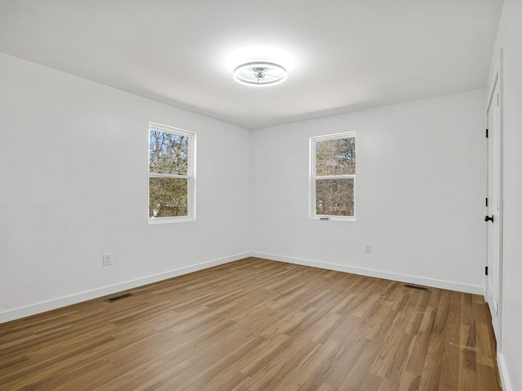 871 State Rd S-42-59 Spartanburg, SC 29307 - Photo 16 of 35