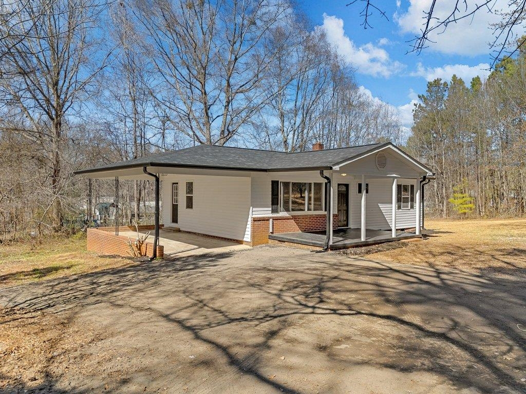 871 State Rd S-42-59 Spartanburg, SC 29307 - Photo 2 of 35