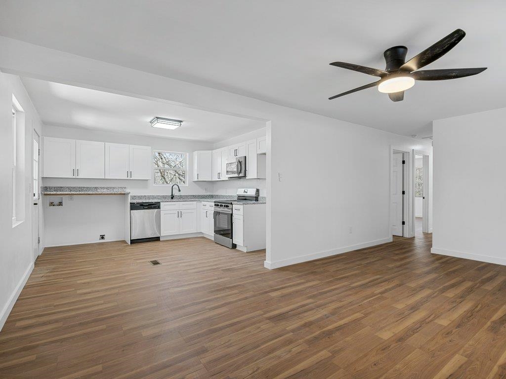 871 State Rd S-42-59 Spartanburg, SC 29307 - Photo 8 of 35