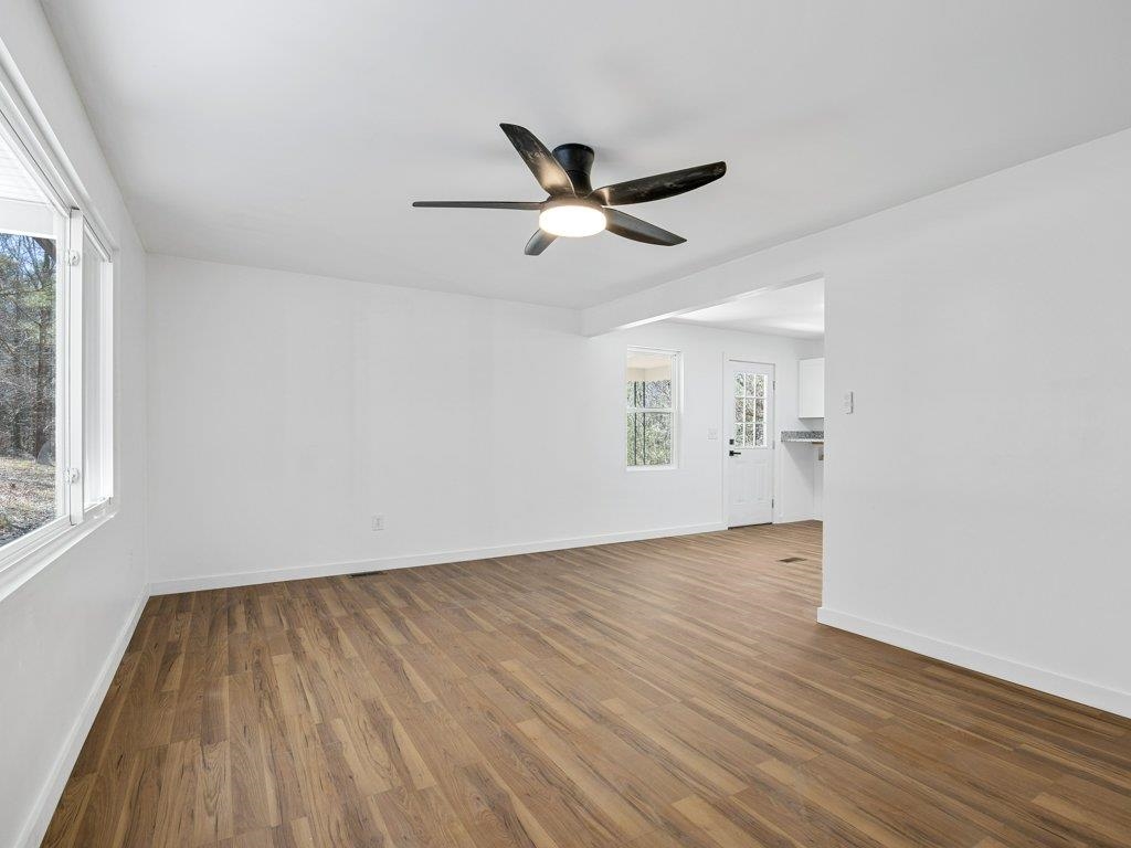 871 State Rd S-42-59 Spartanburg, SC 29307 - Photo 9 of 35