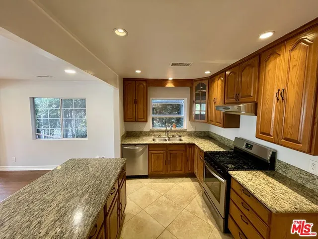 $3,595 | 5017 Edgewood Place, Los Angeles, CA 90019