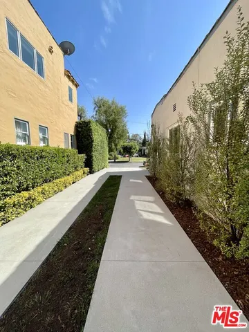 $3,595 | 5017 Edgewood Place, Los Angeles, CA 90019